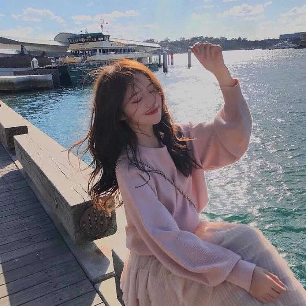 未来海岸海报